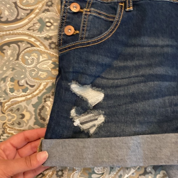 Overall shorts! - Picture 5 of 5